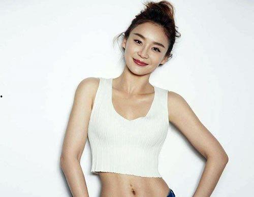 娱乐圈爆料大红女星,揭秘她的成名之路与辉煌时刻  第1张